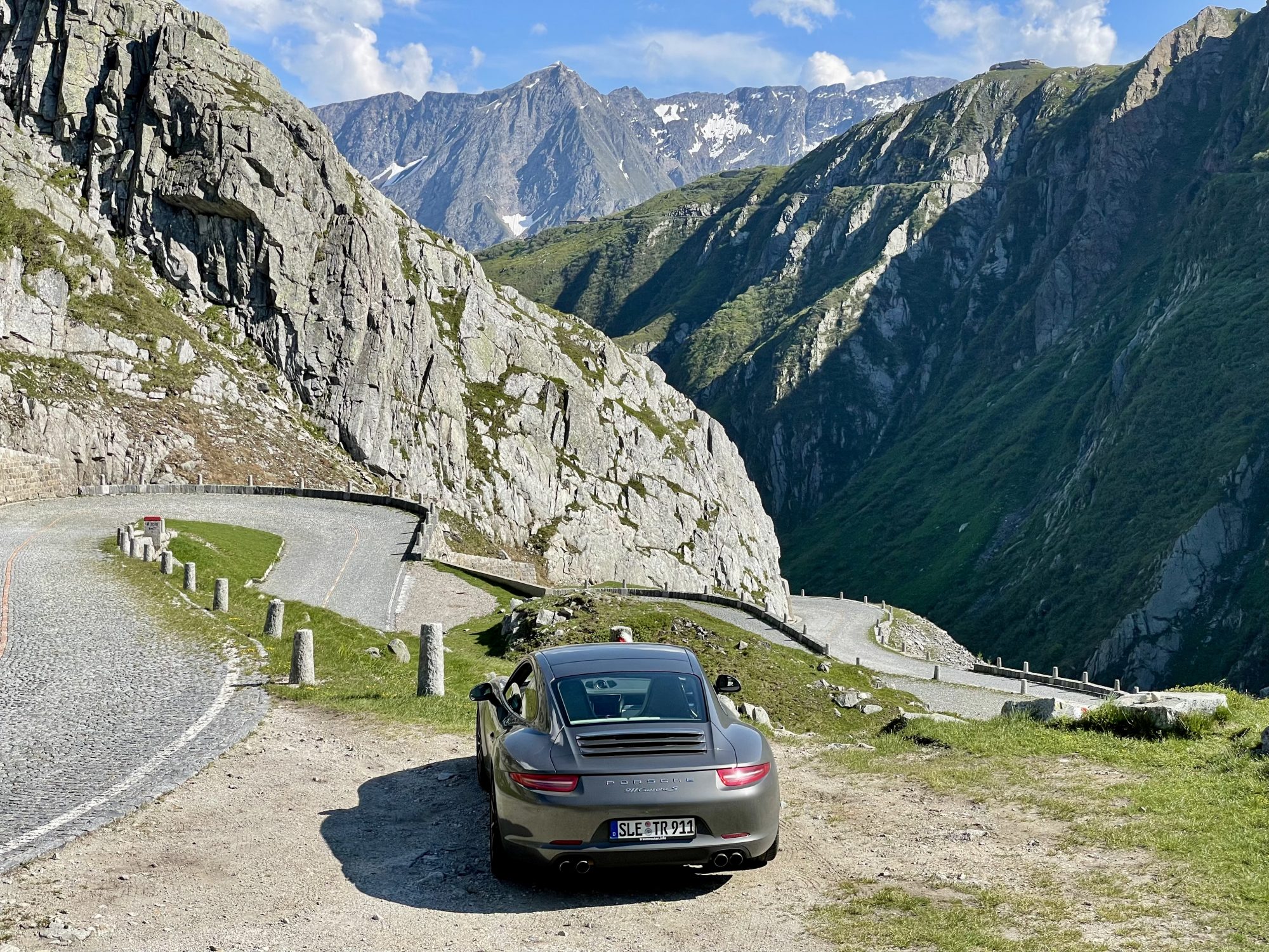 Im Porsche 911 durch die Schweiz: Die Tremola - der alte Gotthardpass